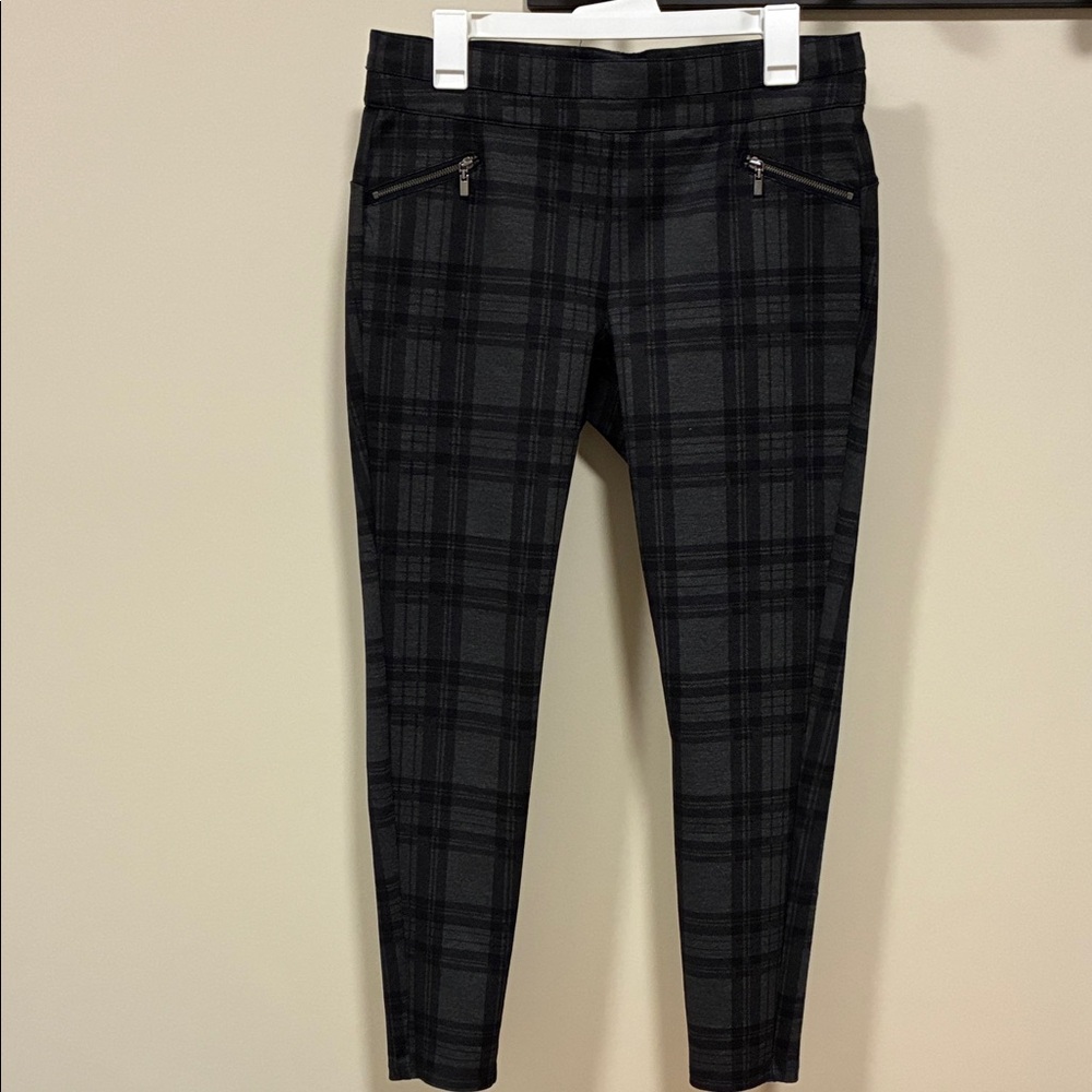 Maurices Charcoal and Black Plaid Leggings M-Reg